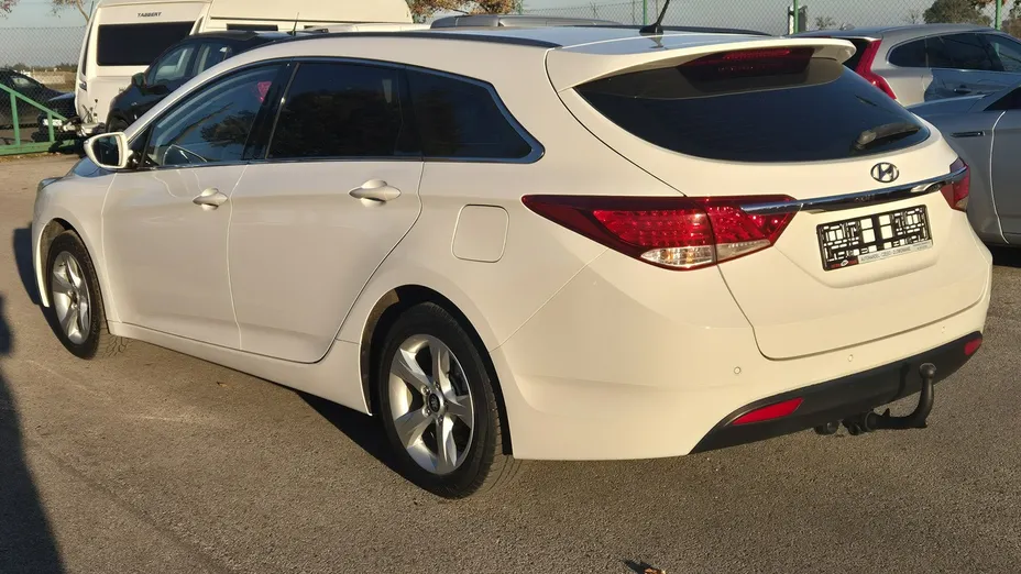 HYUNDAI i40 -