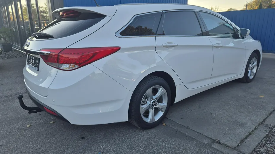 HYUNDAI i40 -