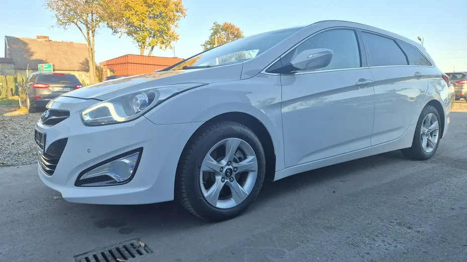 HYUNDAI i40 -