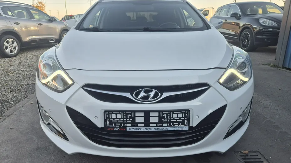 HYUNDAI i40 -