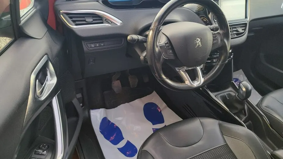 PEUGEOT 2008 -