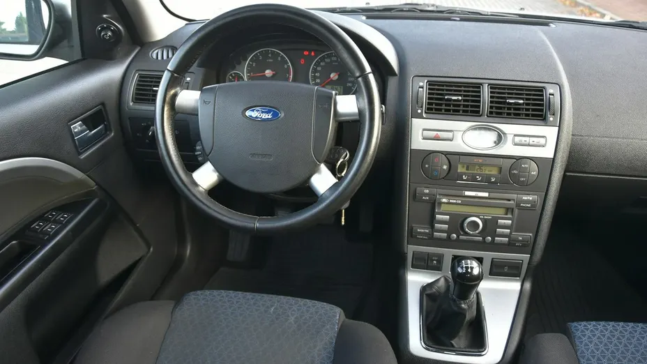 FORD Mondeo -