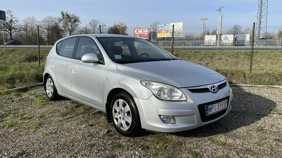 HYUNDAI i30 -