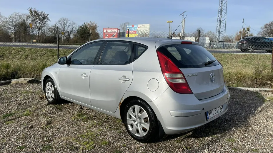 HYUNDAI i30 -