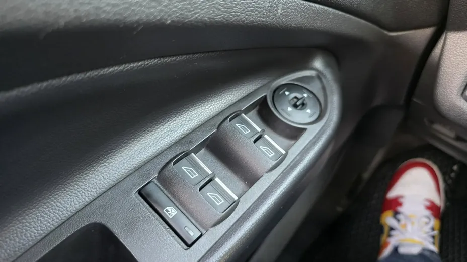 FORD Kuga -