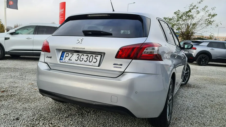 PEUGEOT 308 -