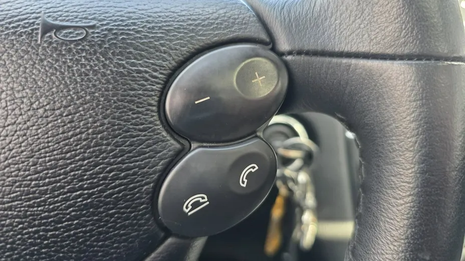 MERCEDES-BENZ CLK -