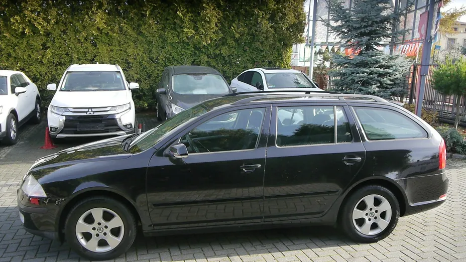 SKODA Octavia -