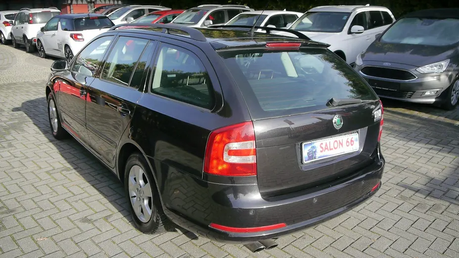 SKODA Octavia -