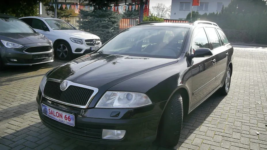 SKODA Octavia -