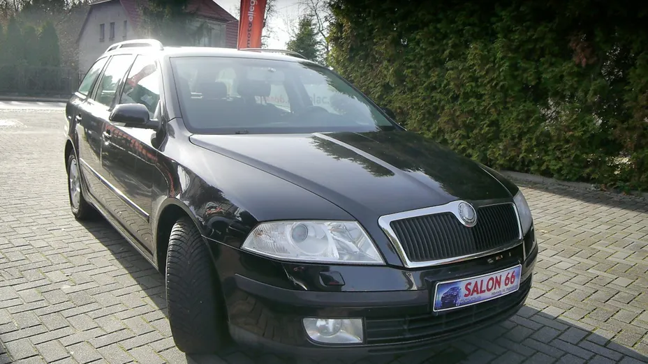SKODA Octavia -