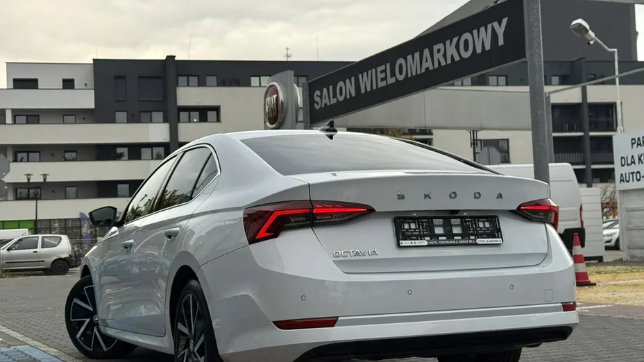 SKODA Octavia -