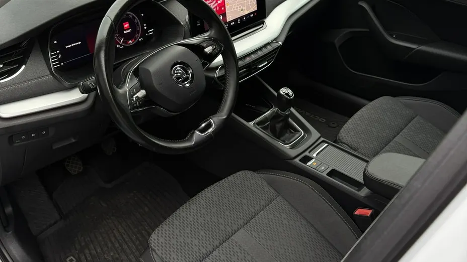 SKODA Octavia -