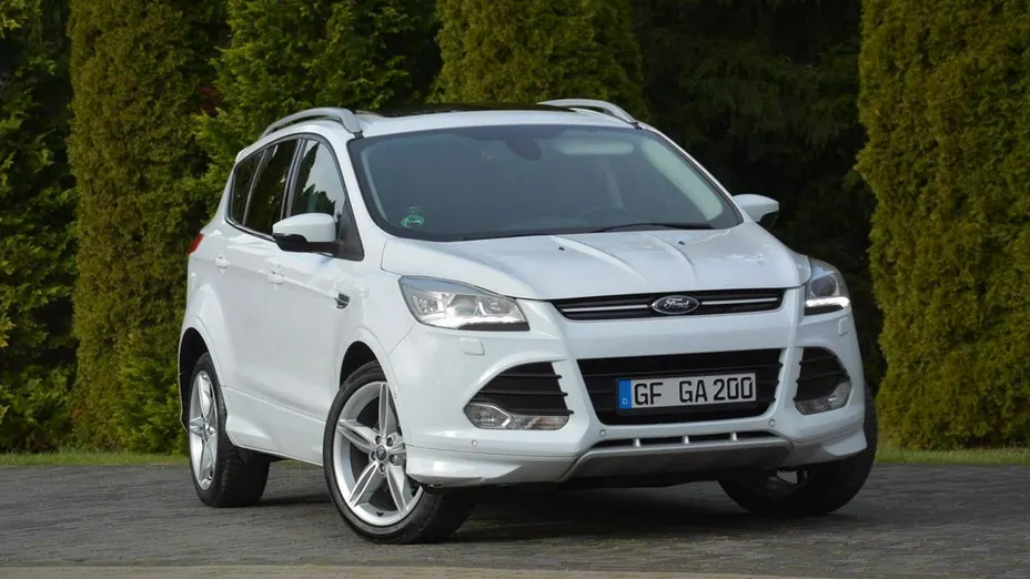 FORD Kuga -