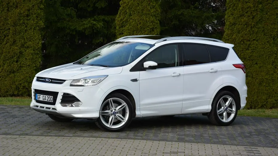 FORD Kuga -