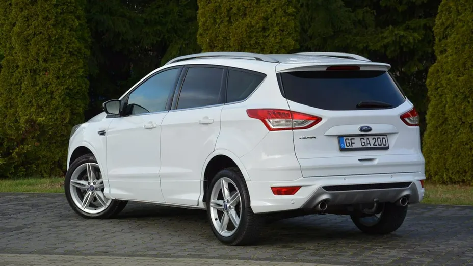 FORD Kuga -