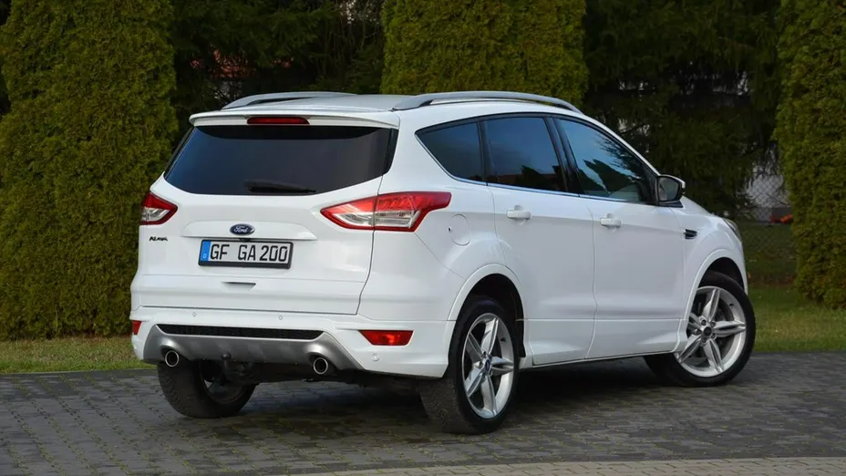 FORD Kuga -