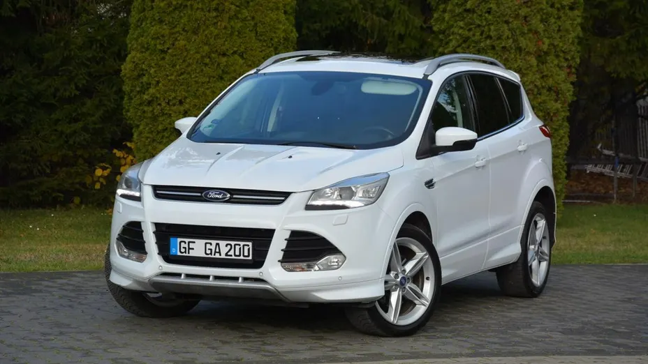 FORD Kuga -