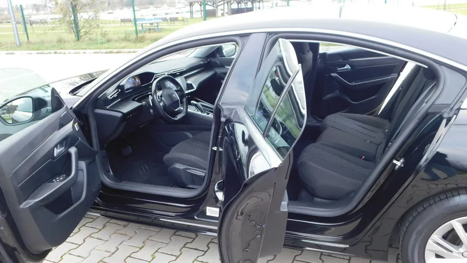PEUGEOT 508 -