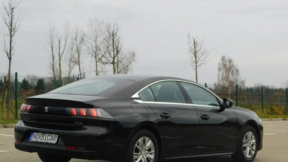 PEUGEOT 508 -