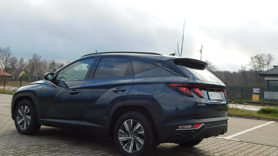HYUNDAI Tucson -