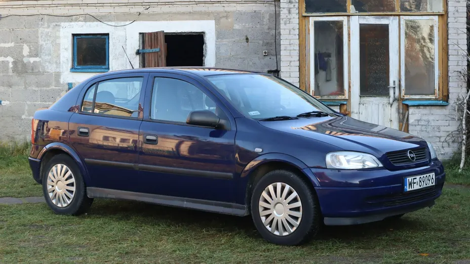 OPEL Astra -