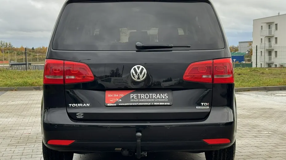 VOLKSWAGEN Touran -