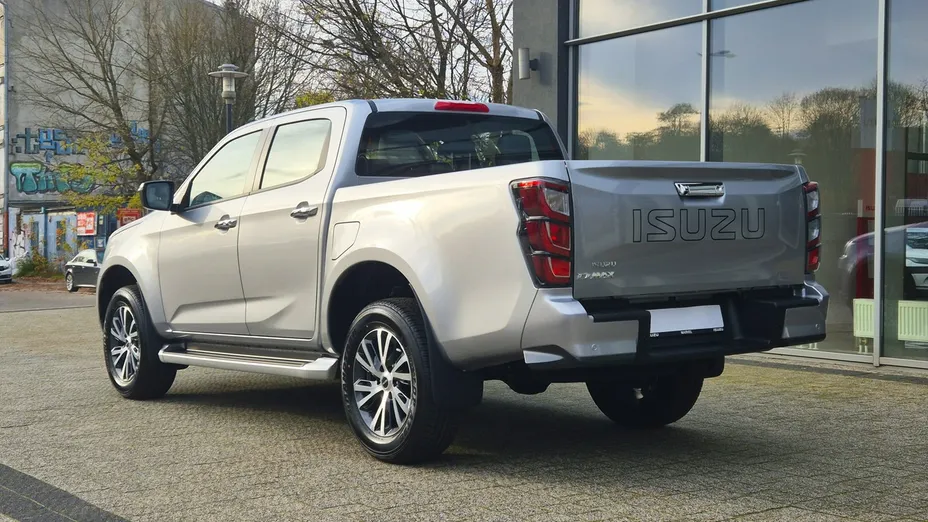 ISUZU D-Max -