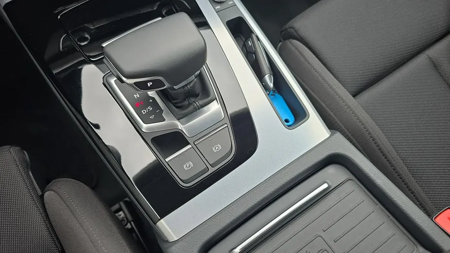 AUDI Q5 -