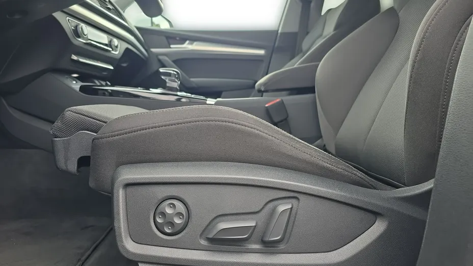 AUDI Q5 -