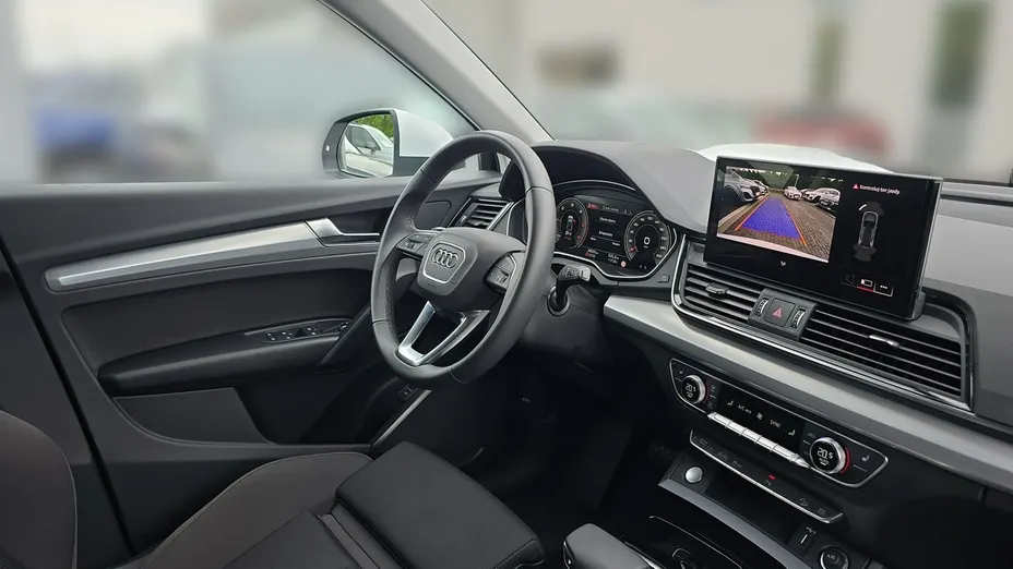 AUDI Q5 -