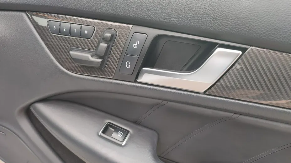 MERCEDES-BENZ C Klasa -