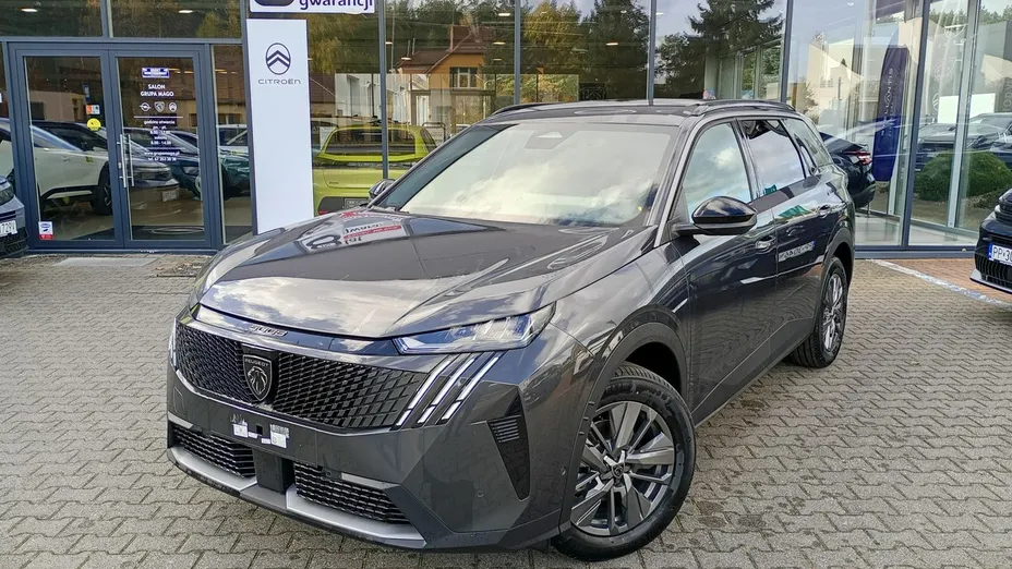PEUGEOT 5008 -