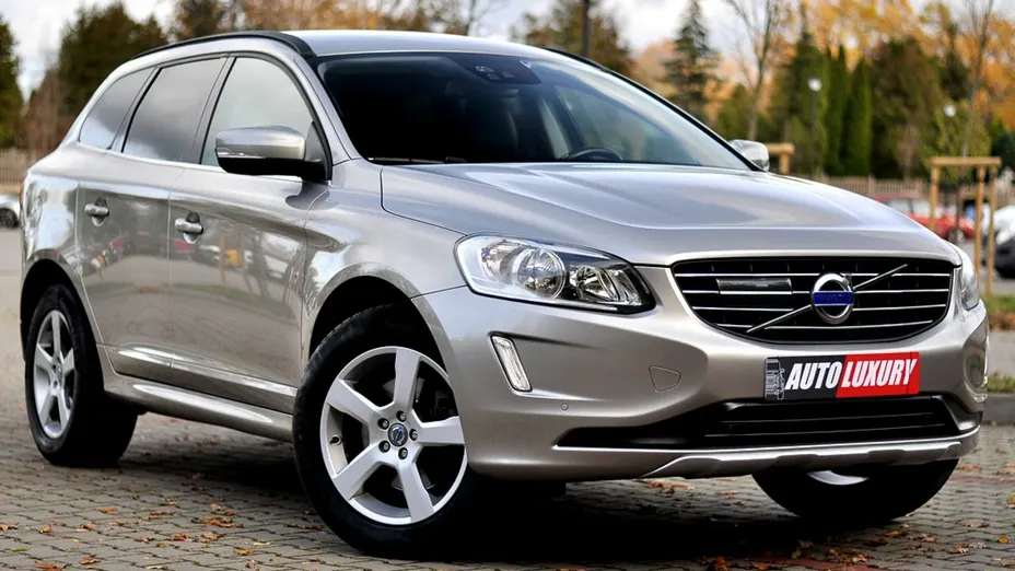 VOLVO XC60 -