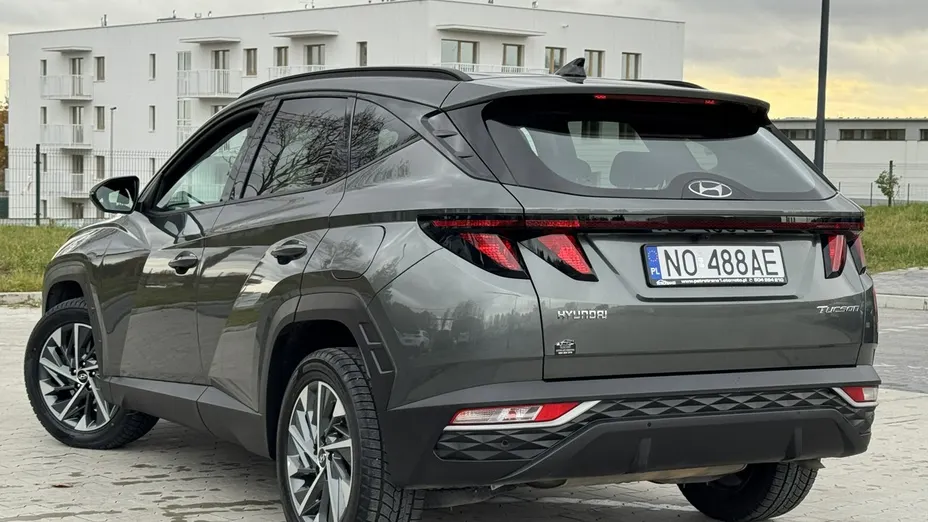 HYUNDAI Tucson -