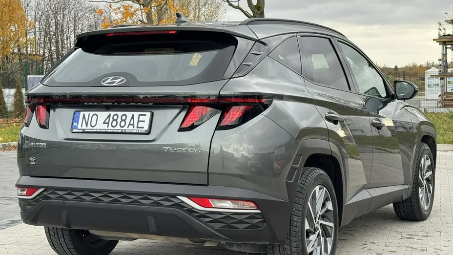HYUNDAI Tucson -