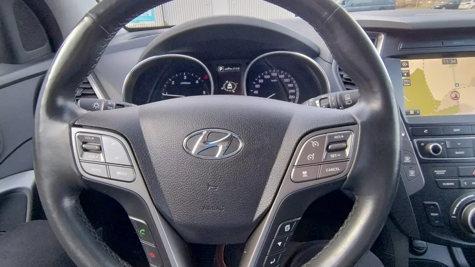 HYUNDAI Santa Fe -