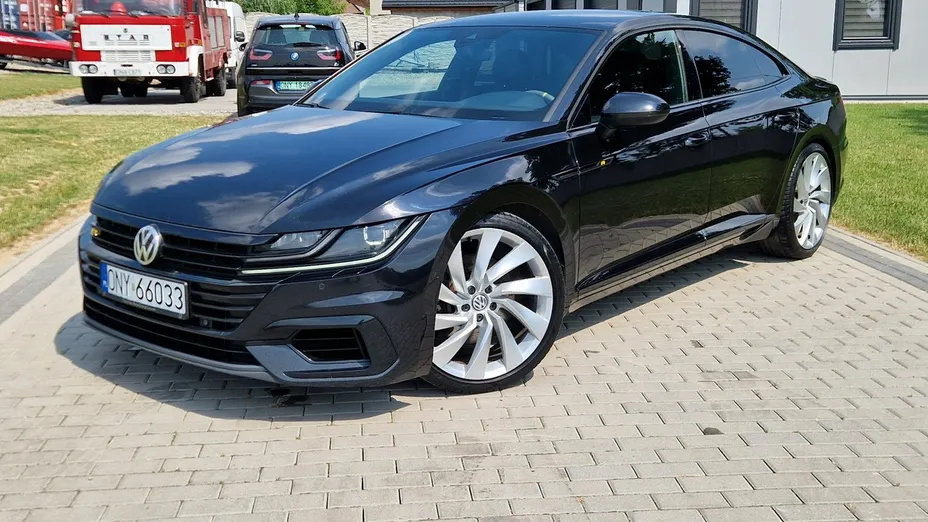 VOLKSWAGEN Arteon -