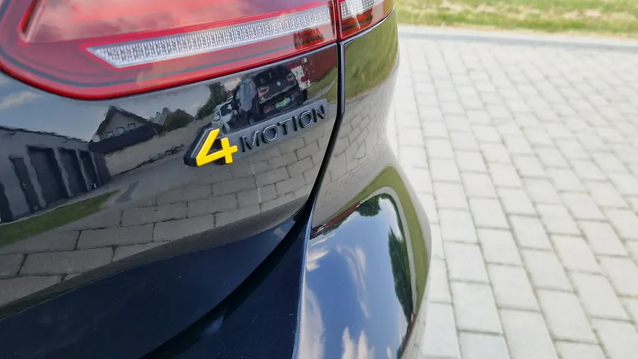 VOLKSWAGEN Arteon -