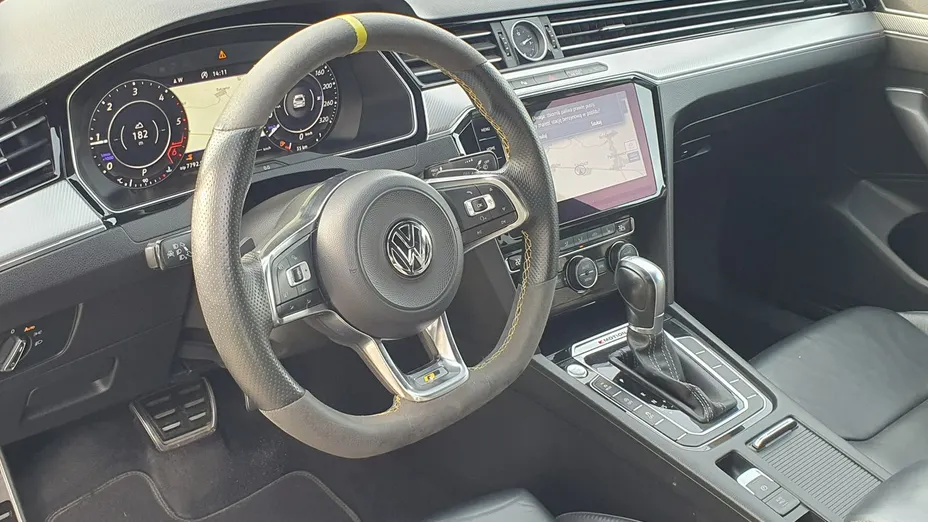 VOLKSWAGEN Arteon -