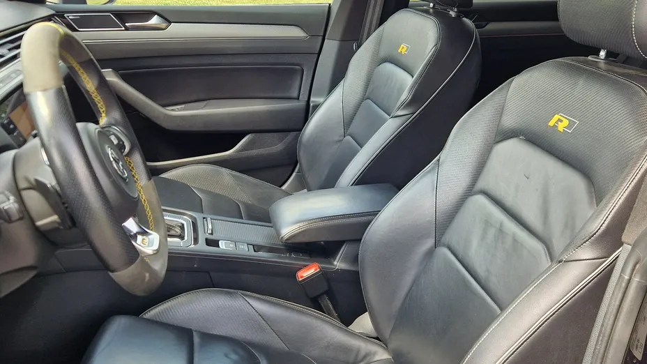 VOLKSWAGEN Arteon -