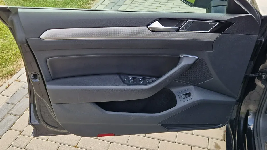 VOLKSWAGEN Arteon -