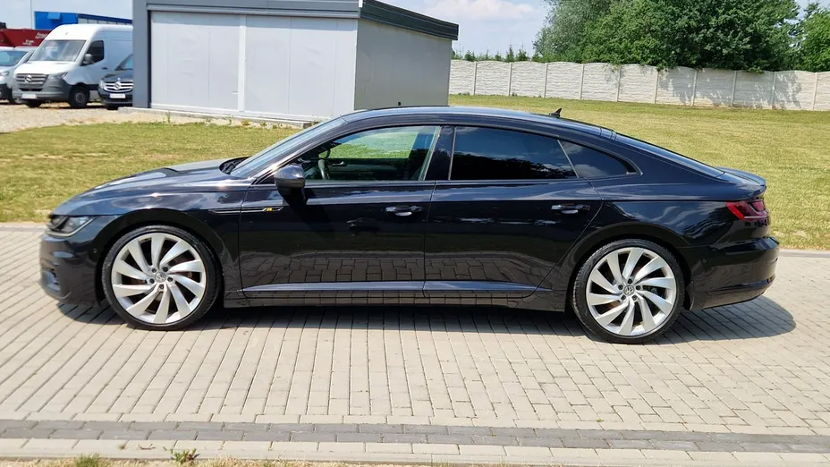 VOLKSWAGEN Arteon -