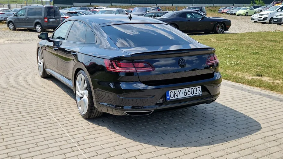 VOLKSWAGEN Arteon -