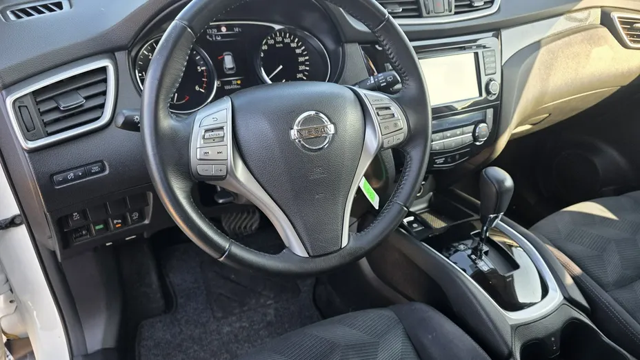 NISSAN X-Trail -