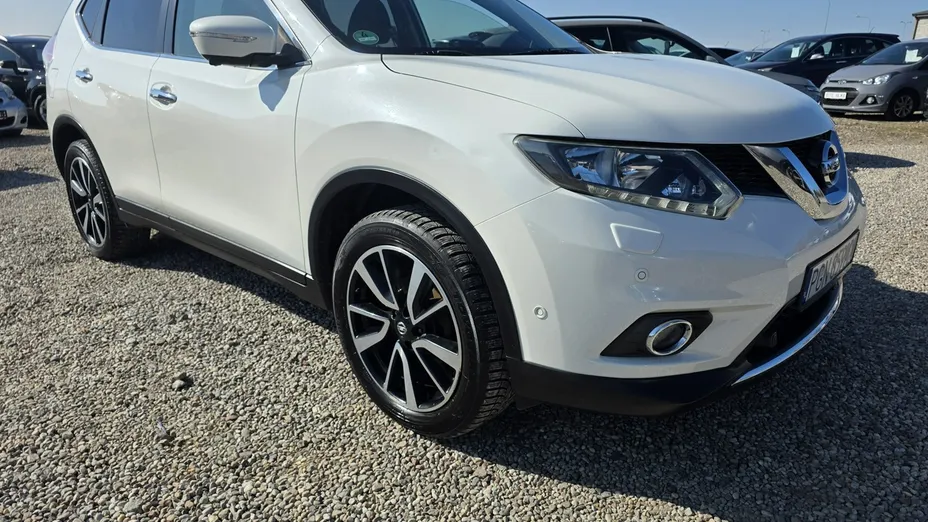 NISSAN X-Trail -