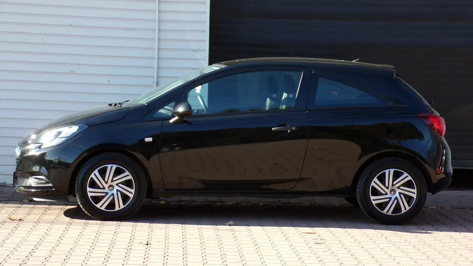 OPEL Corsa -