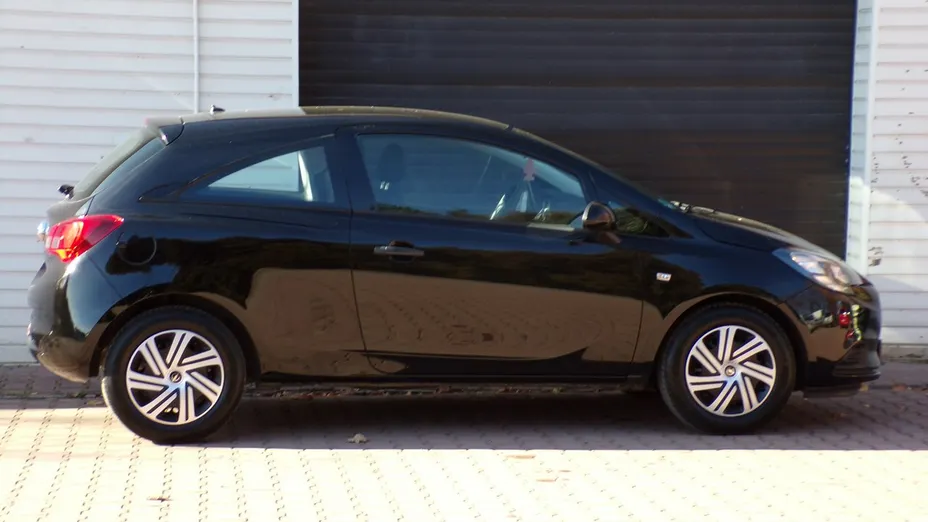 OPEL Corsa -