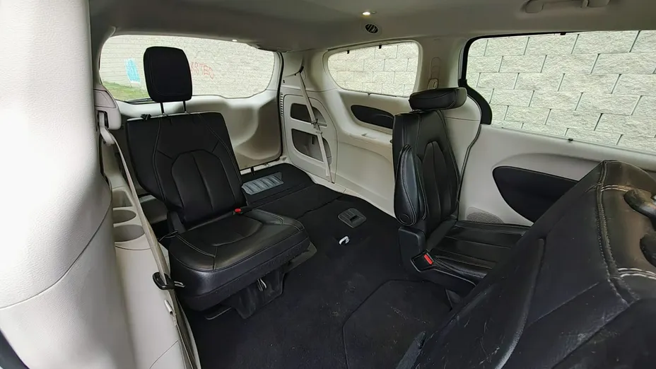 CHRYSLER Pacifica -