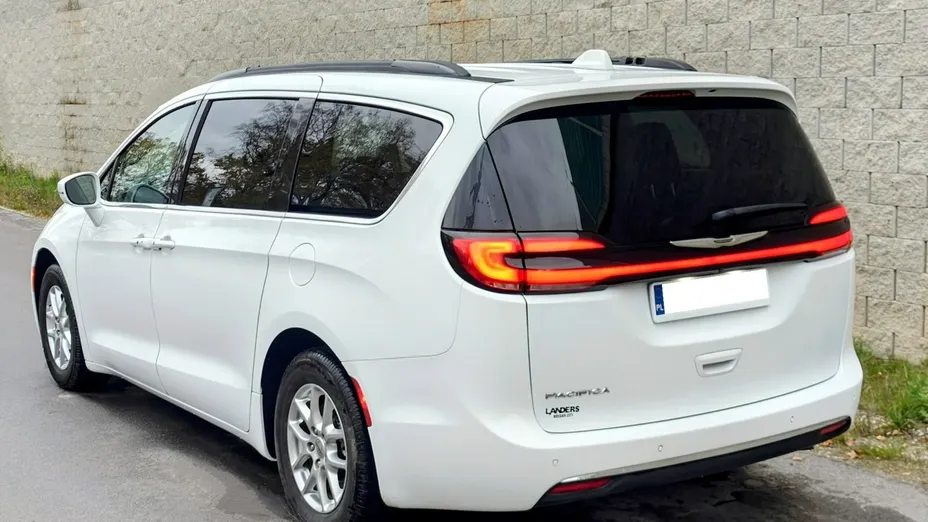 CHRYSLER Pacifica -